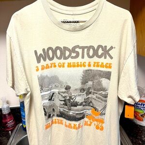 Adult Large Vintage Woodstock T-Shirt